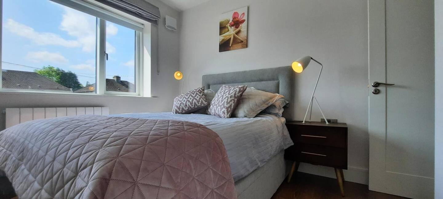 Stunning Family Home Sleeps 10 - Dublin, Dublin